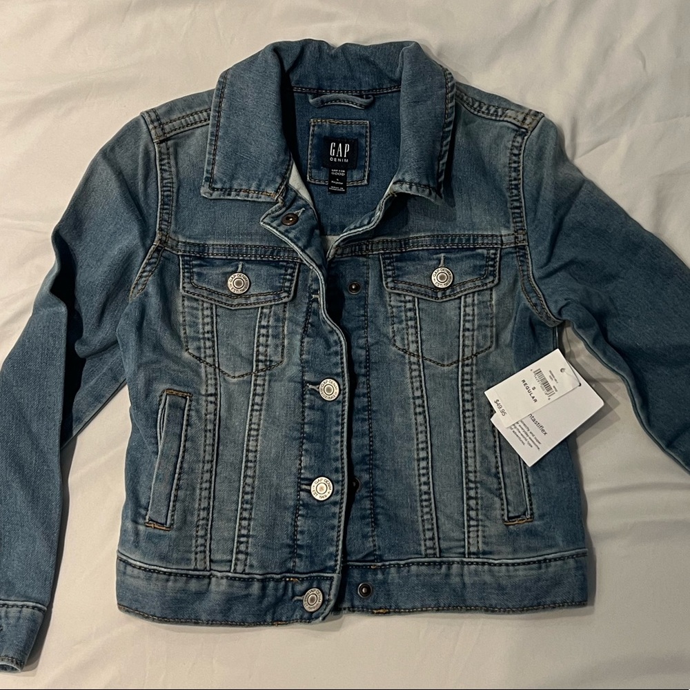 NWT Girls Gap size small denim jacket